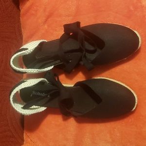 New without Box Soludos Lace Up Women Sandals Size 7